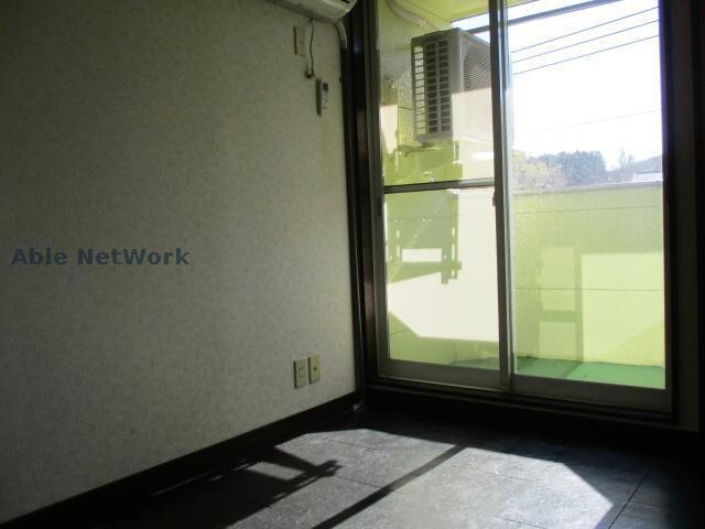 物件内観写真9　(窓からの眺望)