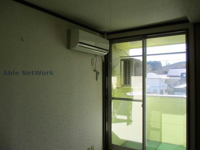 物件内観写真11　(明るい室内です)