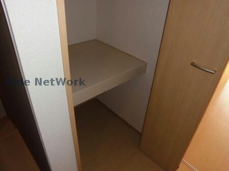 物件内観写真10　(安心の収納量)