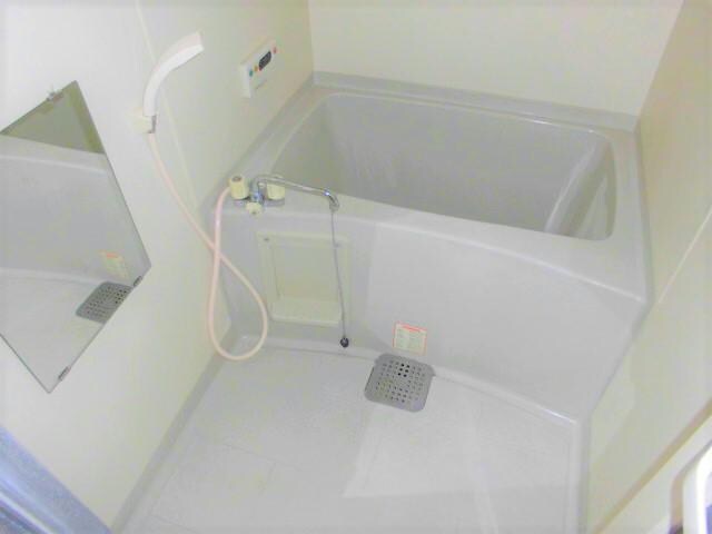 物件内観写真3　(追い焚き機能付き)