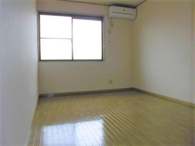 物件内観写真6　(内装リフォーム済です)