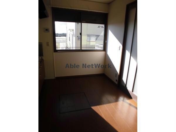 物件内観写真7　(安心の収納量)