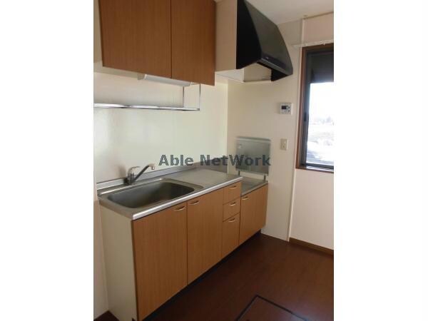 物件内観写真8　(ガスキッチン)