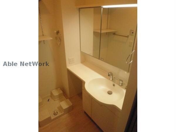 物件内観写真10　(うれしい独立洗面台)