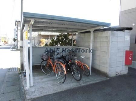物件内観写真6　(駐輪場)