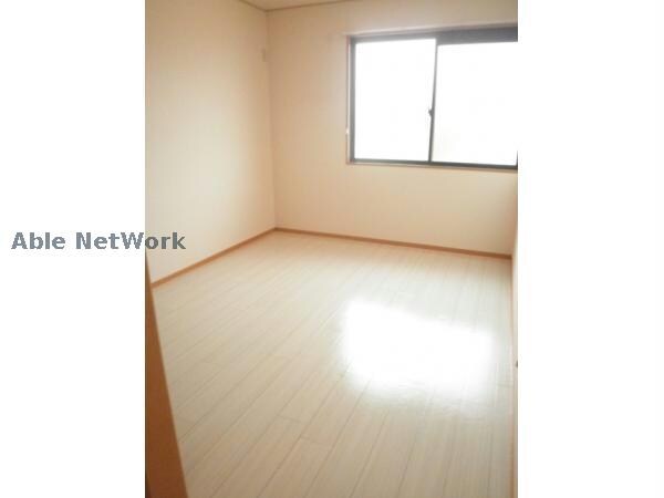 物件内観写真13　(日が差し込みます)