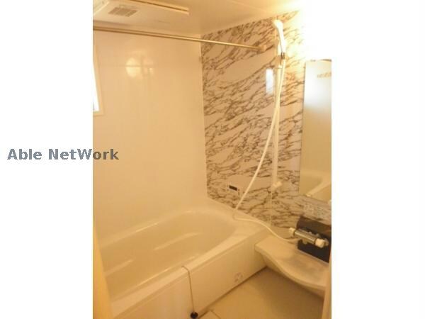 バス／シャワールーム等(1坪風呂でゆったり疲れを癒せます♪)