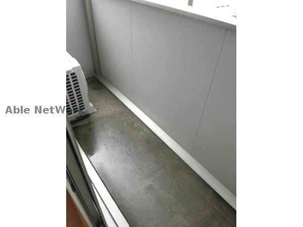 ベランダ・バルコニー(洗濯物も安心です)