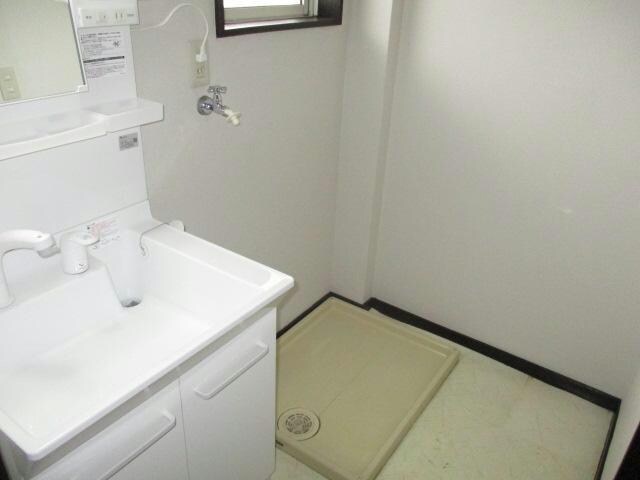 物件内観写真11　(室内洗濯機置き場)