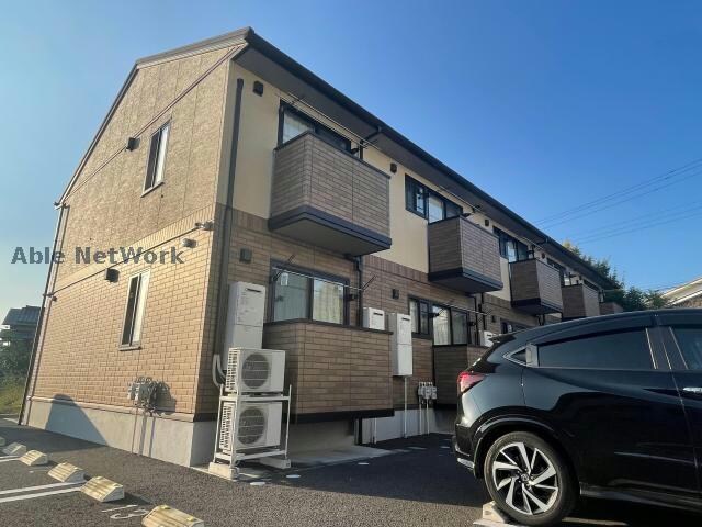 物件外観写真3　(きれいな外観です)