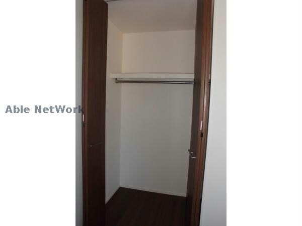 物件内観写真14　(安心の収納量)