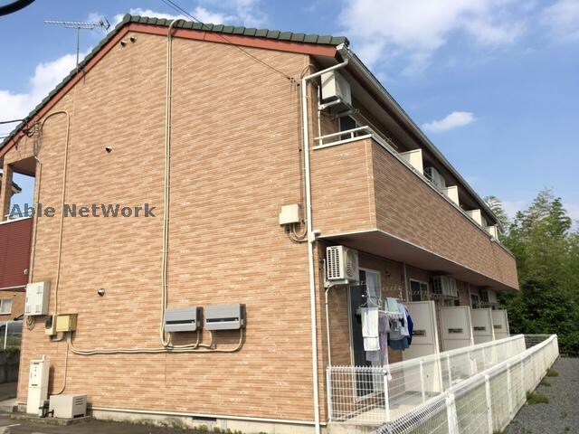 物件外観写真1　(外観からも日当たりの良さがわかります。)