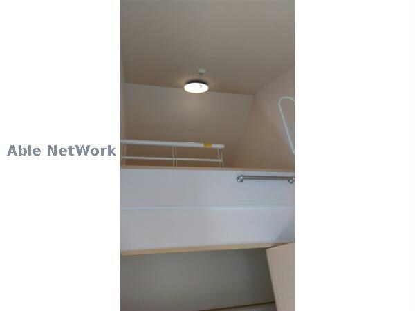 物件内観写真5　(ロフト付きです)