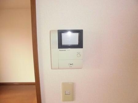 物件内観写真14　(TVモニター付きインターホン)