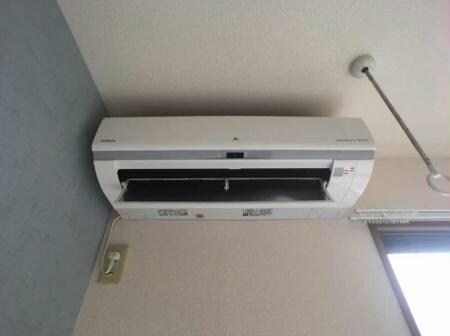 物件内観写真16　(エアコンは必需品です。)