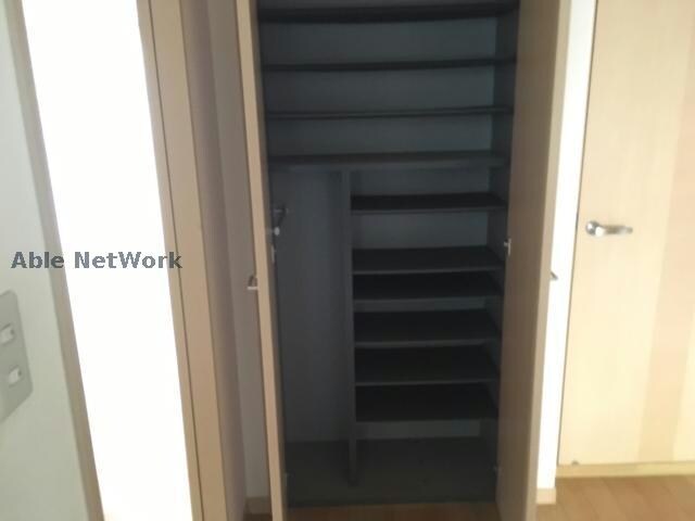 物件内観写真16　(靴箱はトールタイプです。)