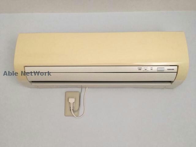 物件内観写真21　(エアコンは必需品です。)