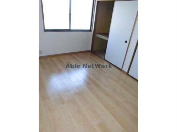 物件内観写真11　(安心の収納量)