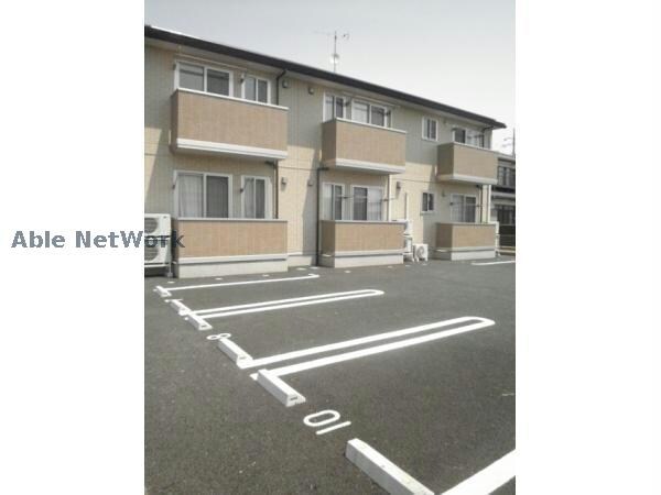 物件内観写真16　(駐車場です)