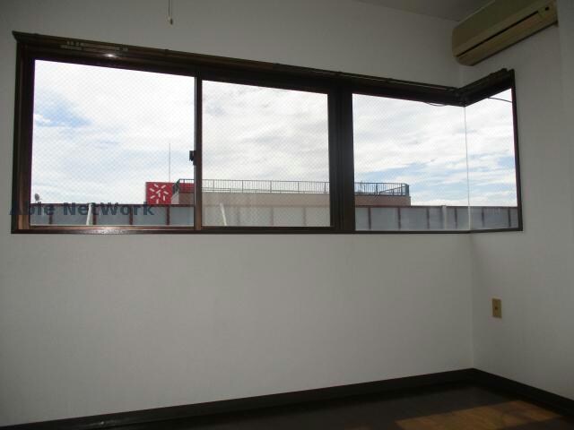 物件内観写真8　(日差しが差し込みます)