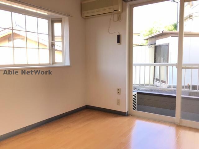 物件内観写真7　(窓からの眺望)