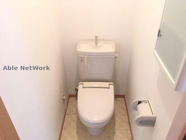 物件内観写真11　(きれいなトイレです)