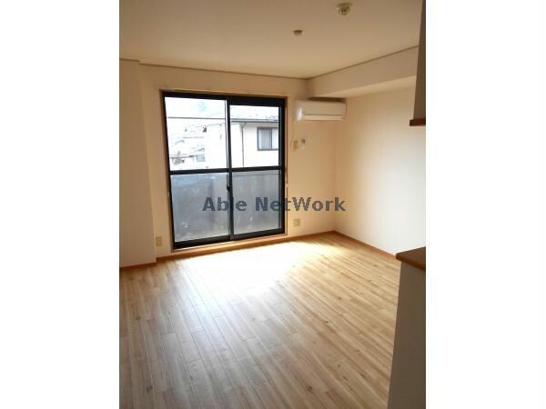 物件内観写真7　(日差しが差し込みます)