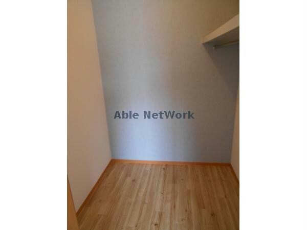 物件内観写真12　(安心の収納量)