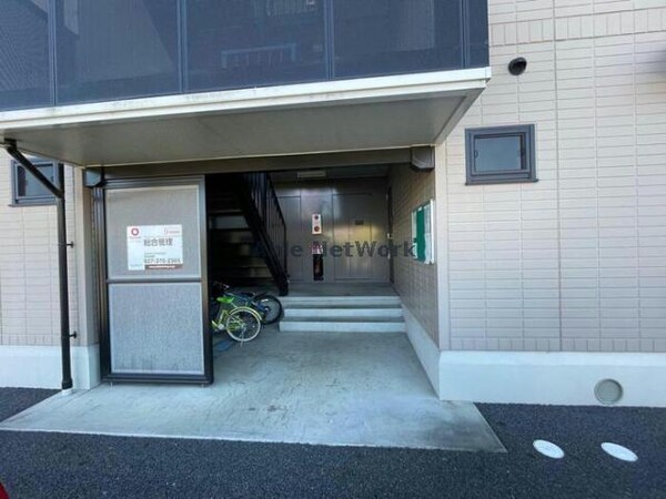 玄関回り