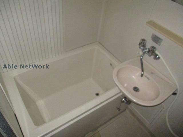 物件内観写真6　(ゆったり疲れを癒せます)