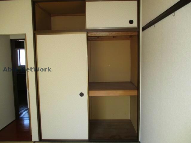 物件内観写真11　(安心の収納量)