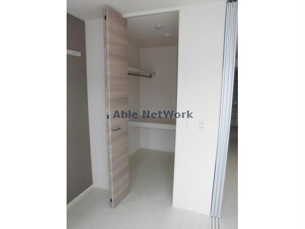 物件内観写真12　(安心の収納量)