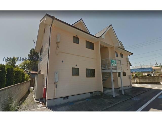 物件外観写真2　(景色に調和した外観です)