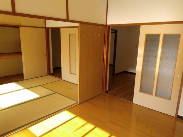 居室(開放感があります)