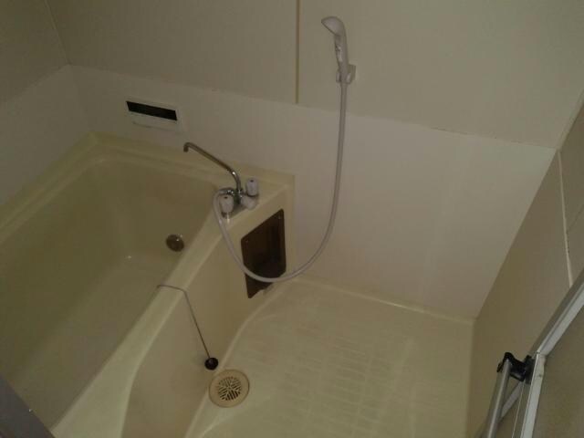 物件内観写真12　(ゆったり疲れを癒せます)