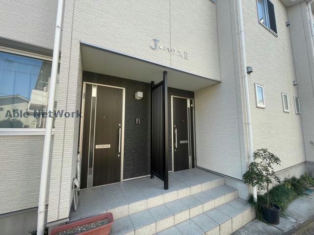 物件外観写真3　(おしゃれな外観です)