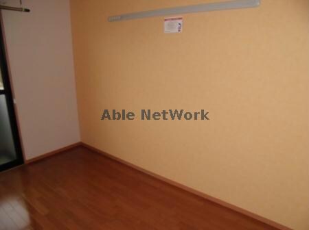 物件内観写真12　(落ち着いた色合いです)