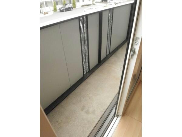 物件内観写真15　(洗濯物も良く乾きます。)