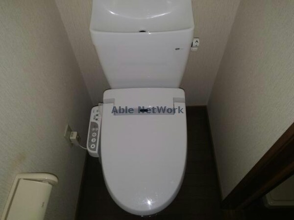 トイレ(温水洗浄便座付きです)