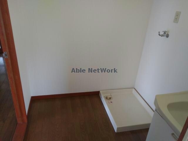 物件内観写真8　(脱衣所広いです)