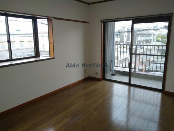 居室(居室にバルコニーあります)