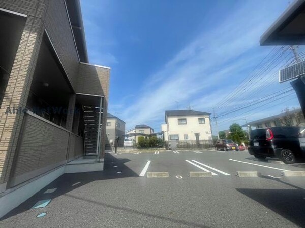 駐車場(広い駐車場です。)