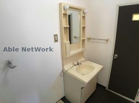 物件内観写真9　(嬉しい独立洗面台付き)