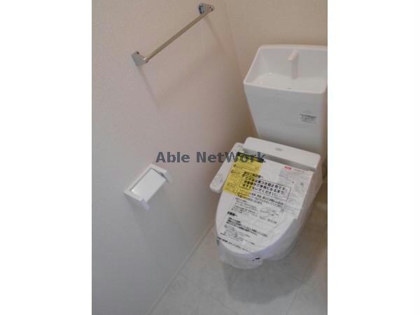 物件内観写真7　(温水洗浄便座付き)