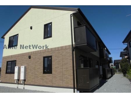 物件外観写真1　(キレイな外観です。)