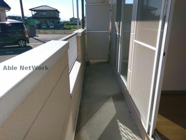 物件内観写真13　(洗濯物が十分干せます)