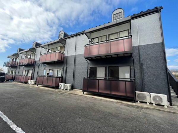 外観(おしゃれな外観です（A棟）)