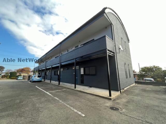 物件外観写真3　(おしゃれな外観です（B棟）)