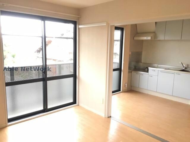 物件内観写真5　(使いやすい間取りです。)