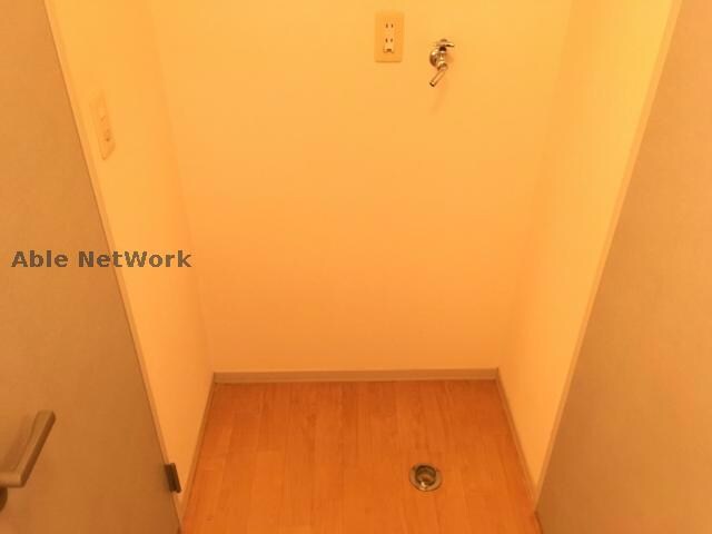 物件内観写真16　(洗濯機置き場)